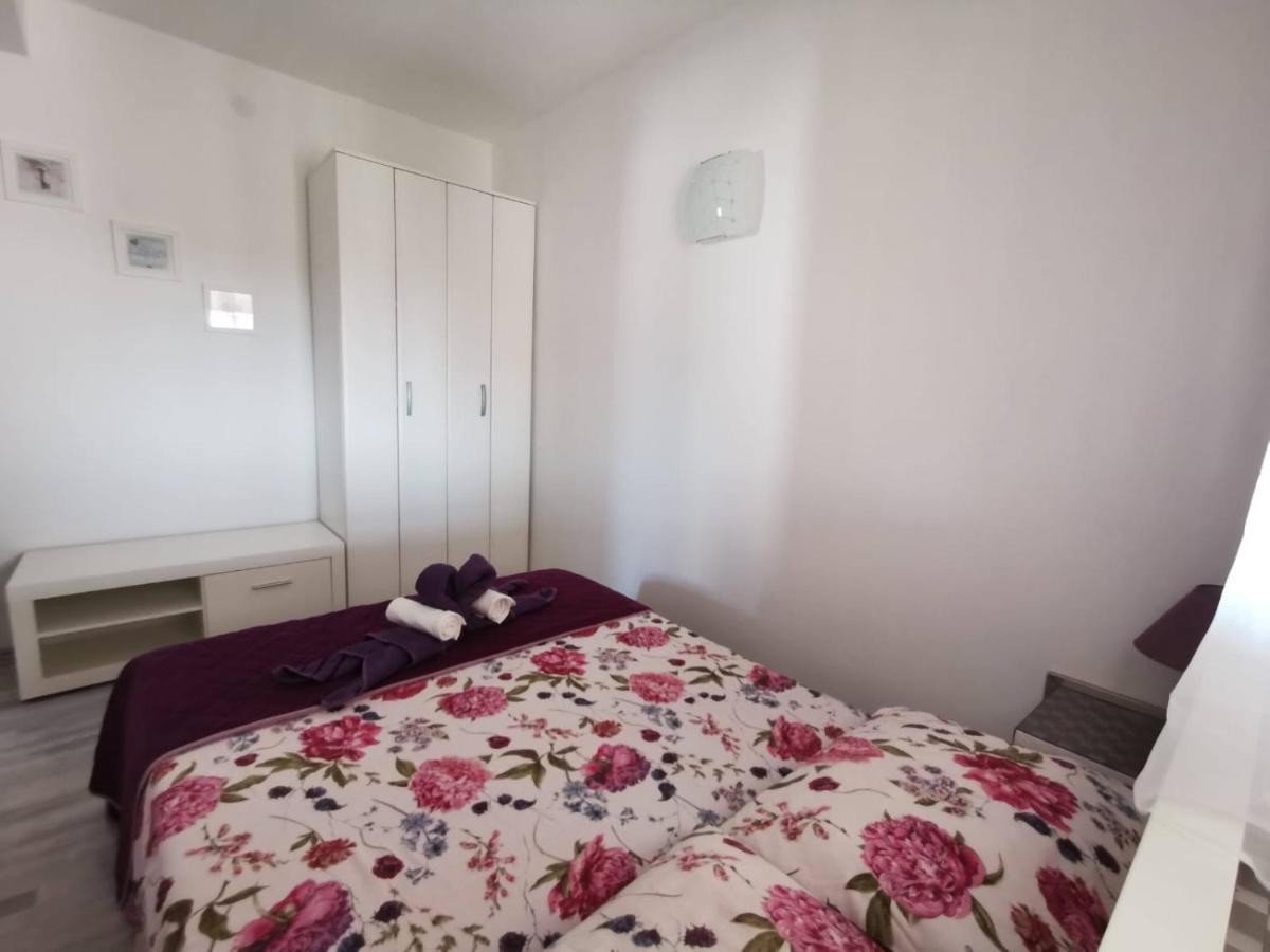 Apartmani Tajana Sukošan 외부 사진