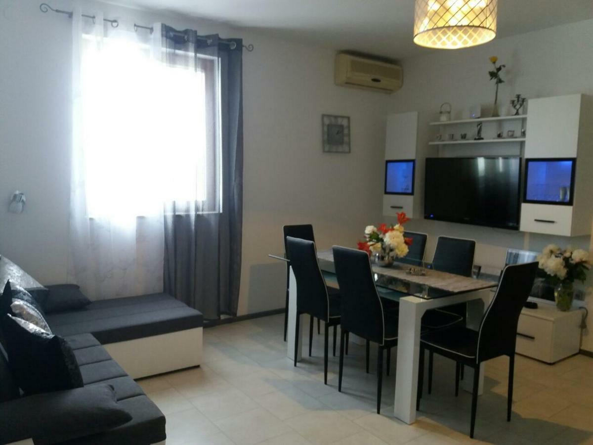 Apartmani Tajana Sukošan 외부 사진