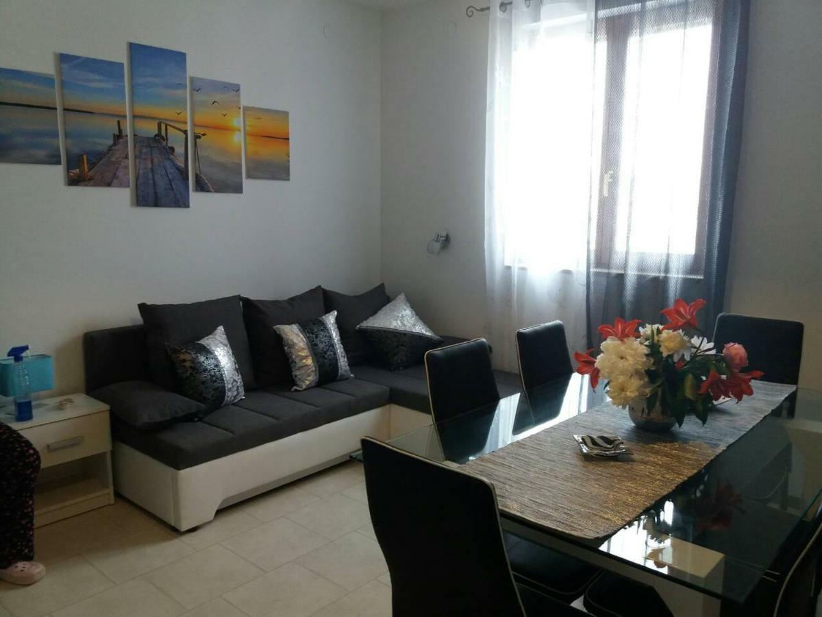 Apartmani Tajana Sukošan 외부 사진